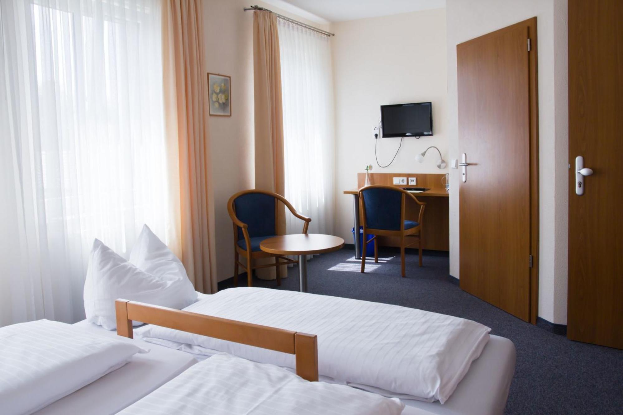 Gaestehaus Zur Kurve Zirndorf Pokój zdjęcie