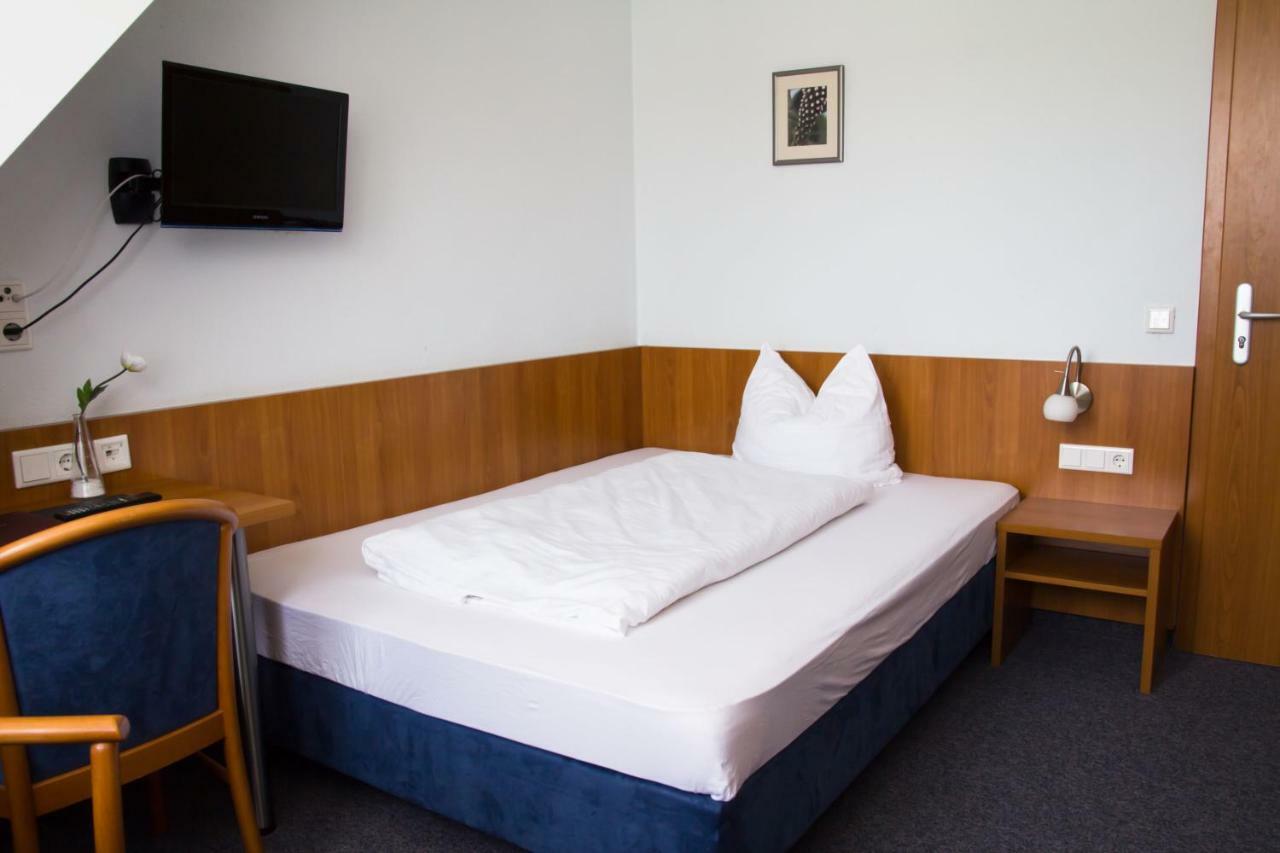 Gaestehaus Zur Kurve Zirndorf Zewnętrze zdjęcie